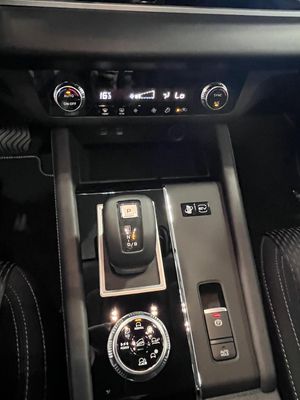 Mitsubishi Outlander PHEV Kaiteki+ 4WD  - Foto 8