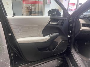 Mitsubishi Outlander PHEV Kaiteki+ 4WD  - Foto 16