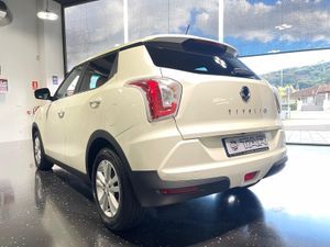 SsangYong Tivoli D16T 4x2 Limited  - Foto 6