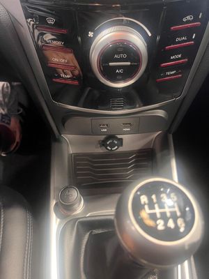 SsangYong Tivoli D16T 4x2 Limited  - Foto 12