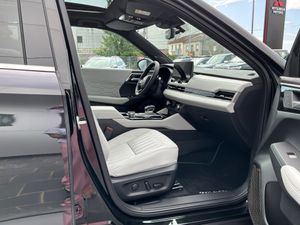 Mitsubishi Outlander PHEV Kaiteki+ 4WD  - Foto 10