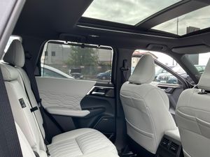 Mitsubishi Outlander PHEV Kaiteki+ 4WD  - Foto 21