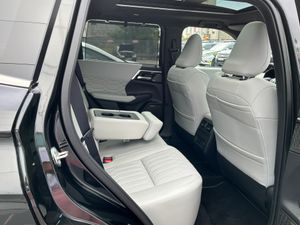 Mitsubishi Outlander PHEV Kaiteki+ 4WD  - Foto 12