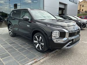 Mitsubishi Outlander PHEV Kaiteki+ 4WD  - Foto 9