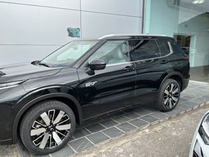 Mitsubishi Outlander PHEV Kaiteki+ 4WD  - Foto 4