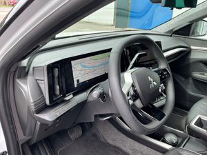 Mitsubishi Eclipse Cross 87 kWh Kaiteki+  - Foto 11
