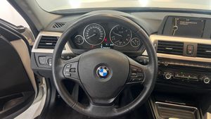 BMW Serie 3 316d Touring  - Foto 10