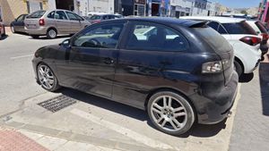 Seat Ibiza 1.9 TDI 160CV CUPRA Turbo hybrido 190.000Km  - Foto 4