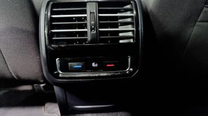 Volkswagen Passat Variant Sport 2.0 TDI 150CV BMT DSG Nacional 232.000Km  - Foto 17