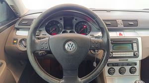 Volkswagen Passat Variant 2.0 TDI 140cv Advance Único Propietario  - Foto 11