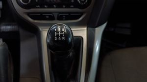 Ford Focus 1.0 Ecoboost Auto-Start-Stop 125cv Sport 132.000KM  - Foto 13