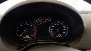 Audi A3 1.6 TDI 105cv Attraction 213000  - Foto 8
