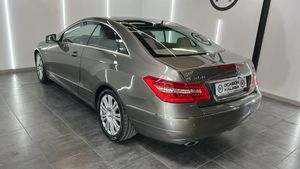 Mercedes Clase E Coupé E 350 CDI Blue Efficiency Avantg. Nacional   - Foto 4