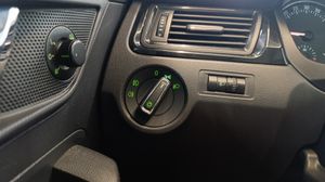 Skoda Rapid 1.4 TDI CR 66KW (90cv) Style DSG Nacional - 146000Km  - Foto 16