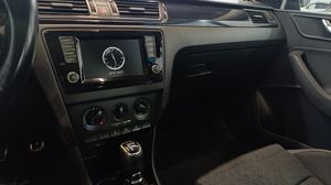 Skoda Rapid 1.4 TDI CR 66KW (90cv) Style DSG Nacional - 146000Km  - Foto 12