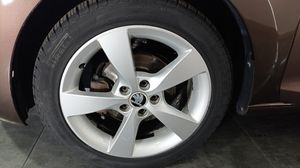 Skoda Rapid 1.4 TDI CR 66KW (90cv) Style DSG Nacional - 146000Km  - Foto 7