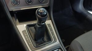 Volkswagen Golf 1.6 TDI 105cv BlueMotion Nacional - 199.000Km  - Foto 15