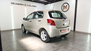 Toyota Yaris 1.0 VVT-I Live Naciona  - 100.000Km  - Foto 6