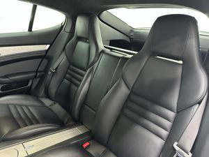 Porsche Panamera Turbo S Exclusive Series V8 - 571Cv  + Historial  - Foto 28