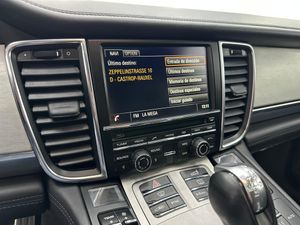 Porsche Panamera Turbo S Exclusive Series V8 - 571Cv  + Historial  - Foto 15