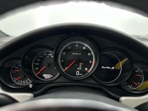 Porsche Panamera Turbo S Exclusive Series V8 - 571Cv  + Historial  - Foto 10