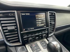 Porsche Panamera Turbo S Exclusive Series V8 - 571Cv  + Historial  - Foto 32