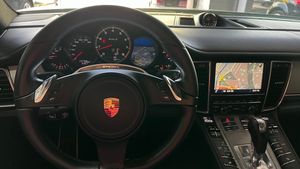 Porsche Panamera Turbo S Exclusive Series V8 - 571Cv  + Historial  - Foto 18