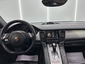 Porsche Panamera Turbo S Exclusive Series V8 - 571Cv  + Historial  - Foto 12