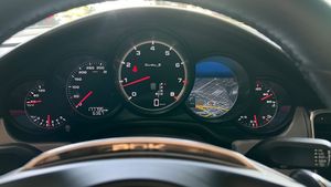 Porsche Panamera Turbo S Exclusive Series V8 - 571Cv  + Historial  - Foto 9
