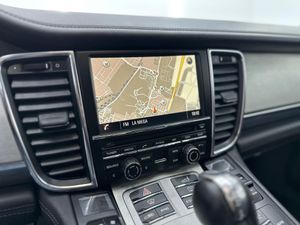 Porsche Panamera Turbo S Exclusive Series V8 - 571Cv  + Historial  - Foto 16