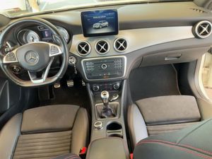 Mercedes 180 GLA 180 AMG Line Nacional Único propietario - 170.000Km  - Foto 5
