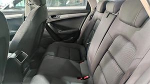 Audi A4 Avant 2.0 TDI 140cv DPF  - Foto 10