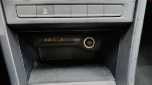 Volkswagen Touran Advance 1.6 TDI 85kW (115CV) 7 Plazas - 149.000Km  - Foto 27