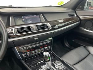 BMW Serie 5 550i xDrive Gran Turismo V8 408Cv - 148.000 Km  - Foto 18