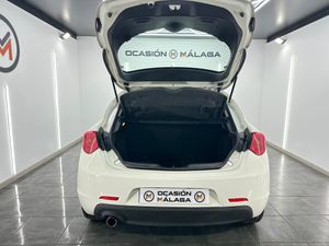 Alfa Romeo Giulietta 1.4 T 120cv Distinctive 400Cv - 110.000Km  - Foto 21