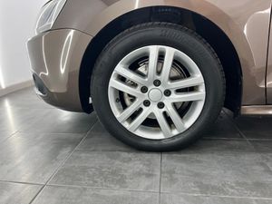 Volkswagen Jetta 2.0 TDI 140cv Advance  - Foto 8