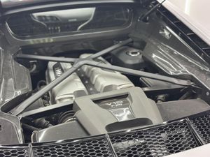 Audi R8 5.2 FSI V10 plus 610CV quattro S tronic - 91.000Km  - Foto 23