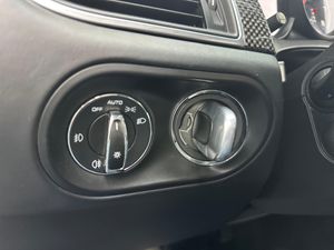 Porsche Macan Turbo con paquete Performance  - Foto 18