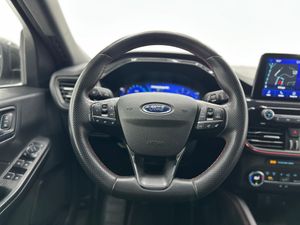 Ford Kuga ST-Line X 1.5T EcoBoost 120Cv Nacional - 99.000KM  - Foto 16