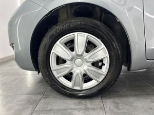 Toyota Yaris 1.0 VVT-I Active 70Cv Nacional  - Foto 16