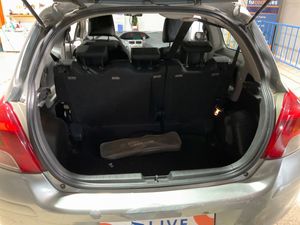 Toyota Yaris 1.0 VVT-I Active 70Cv Nacional  - Foto 5