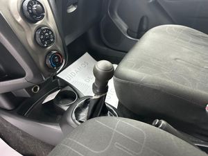 Toyota Yaris 1.0 VVT-I Active 70Cv Nacional  - Foto 14