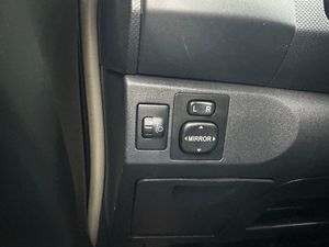 Toyota Yaris 1.0 VVT-I Active 70Cv Nacional  - Foto 20