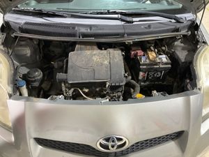 Toyota Yaris 1.0 VVT-I Active 70Cv Nacional  - Foto 21