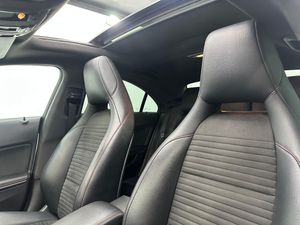 Mercedes Clase CLA CLA 200 d AMG Line + Techo solar - 84.000Km Certificados  - Foto 11
