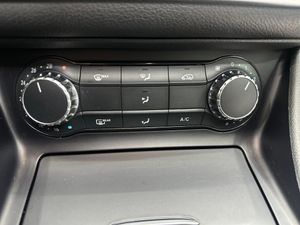 Mercedes Clase CLA CLA 200 d AMG Line + Techo solar - 84.000Km Certificados  - Foto 23