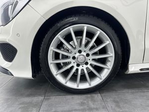 Mercedes Clase CLA CLA 200 d AMG Line + Techo solar - 84.000Km Certificados  - Foto 7