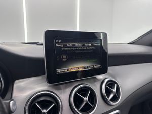 Mercedes Clase CLA CLA 200 d AMG Line + Techo solar - 84.000Km Certificados  - Foto 25
