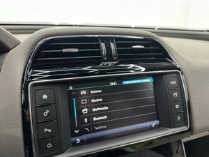 Jaguar XE 2.0 AJ200D Diesel RWD 180cv Portfolio Nacional - 84.000Km  - Foto 19