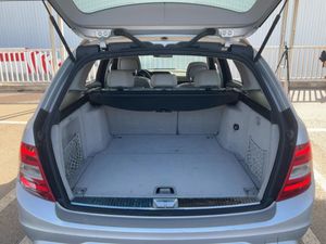 Mercedes Clase C C 200 CDI Blue Effic. Elegance Estate 136Cv - 219.000Km  - Foto 16